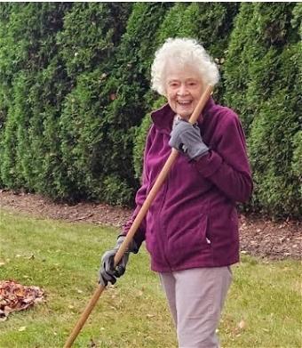 Helen Bates Obituary